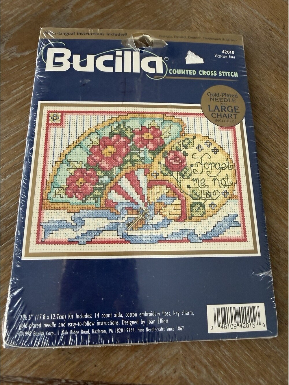 Bucilla Counted Cross Stitch Kit Victorian Fans  7” X 5” 1998